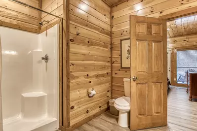 SWIMMING BEAR LODGE