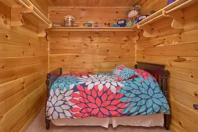 TOP NOTCH LODGE