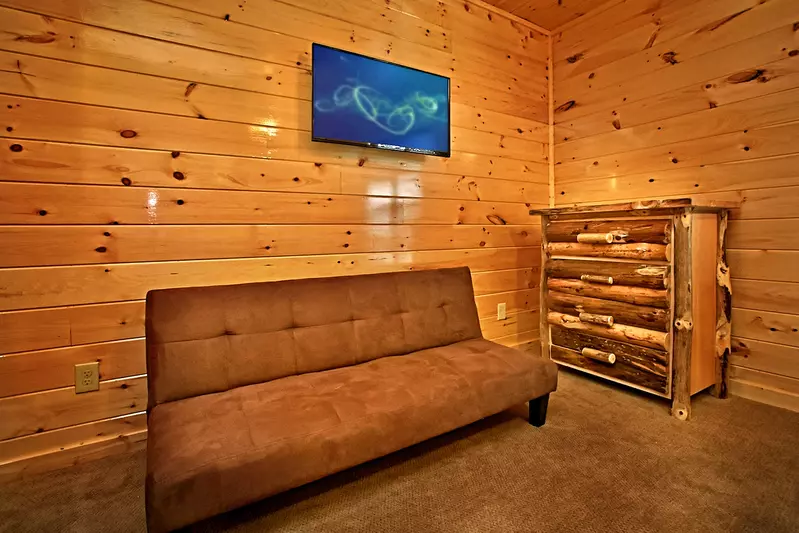 THE BIG MOOSE LODGE 16 bedroom Cabin in Sevierville