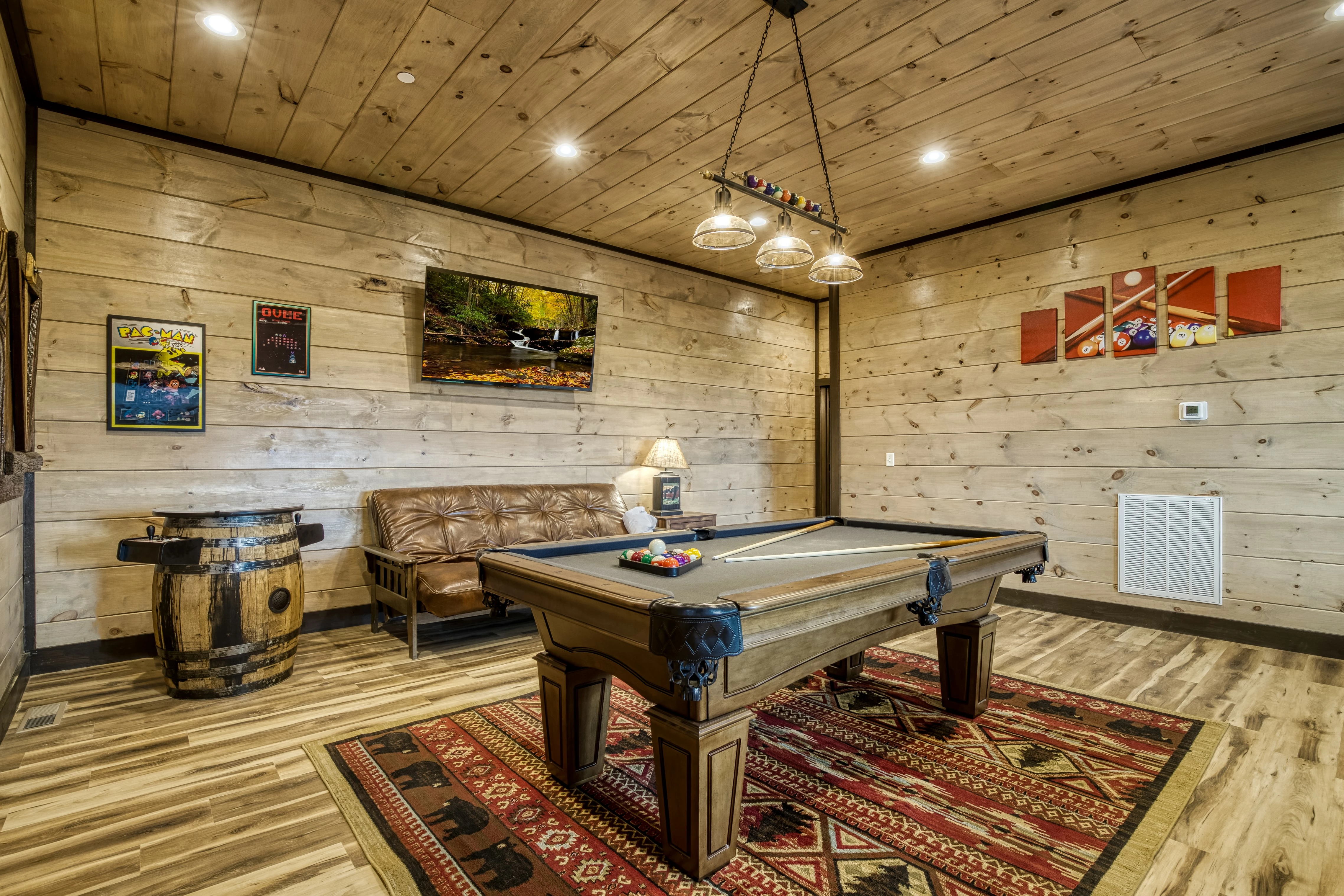 game room in Ekaa Ridge