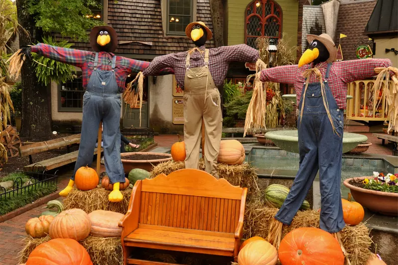 Scarecrows and fall decorations in Gatlinburg