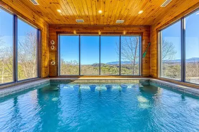 indoor pool at Mountain Splash Lodge