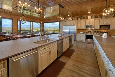 Kitchen in The King Of The Mountain