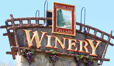 Sugarland Cellars Winery sign