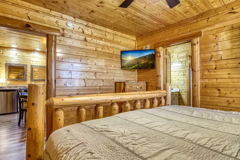 MOUNT LECONTE VIEW LODGE - 8 bedroom Cabin in Gatlinburg
