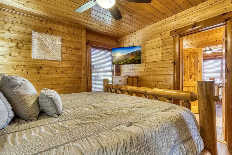 MOUNT LECONTE VIEW LODGE - 8 bedroom Cabin in Gatlinburg