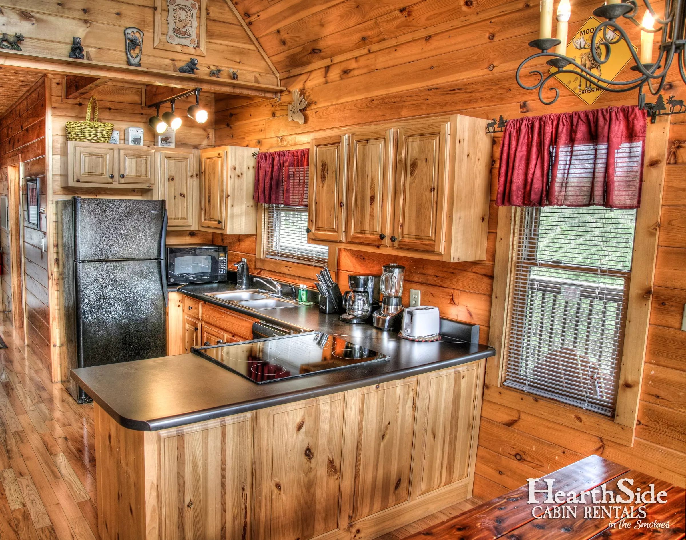 LAZY MOOSE RETREAT - 3 bedroom Cabin in Sevierville