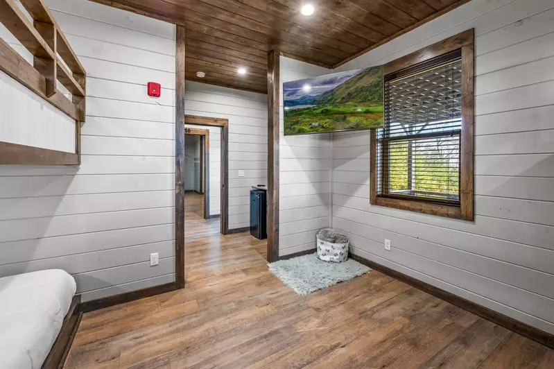 LUCID DREAMS LODGE