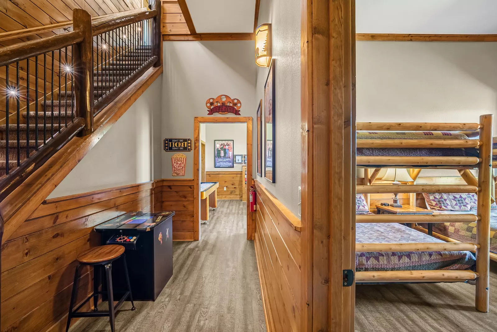 SUMMIT RIDGE LODGE
