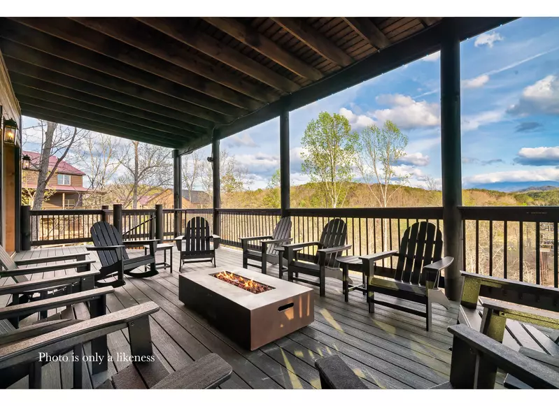 ROOF TOP LODGE