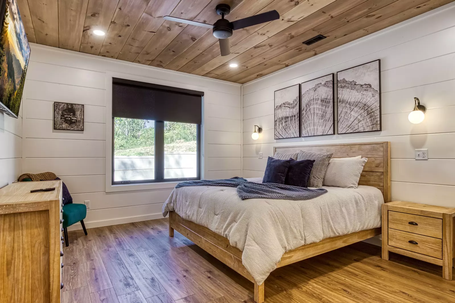 WANDERIN' BEAR LODGE