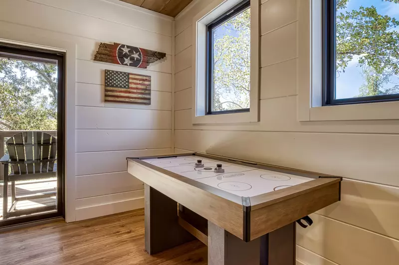 WANDERIN' BEAR LODGE