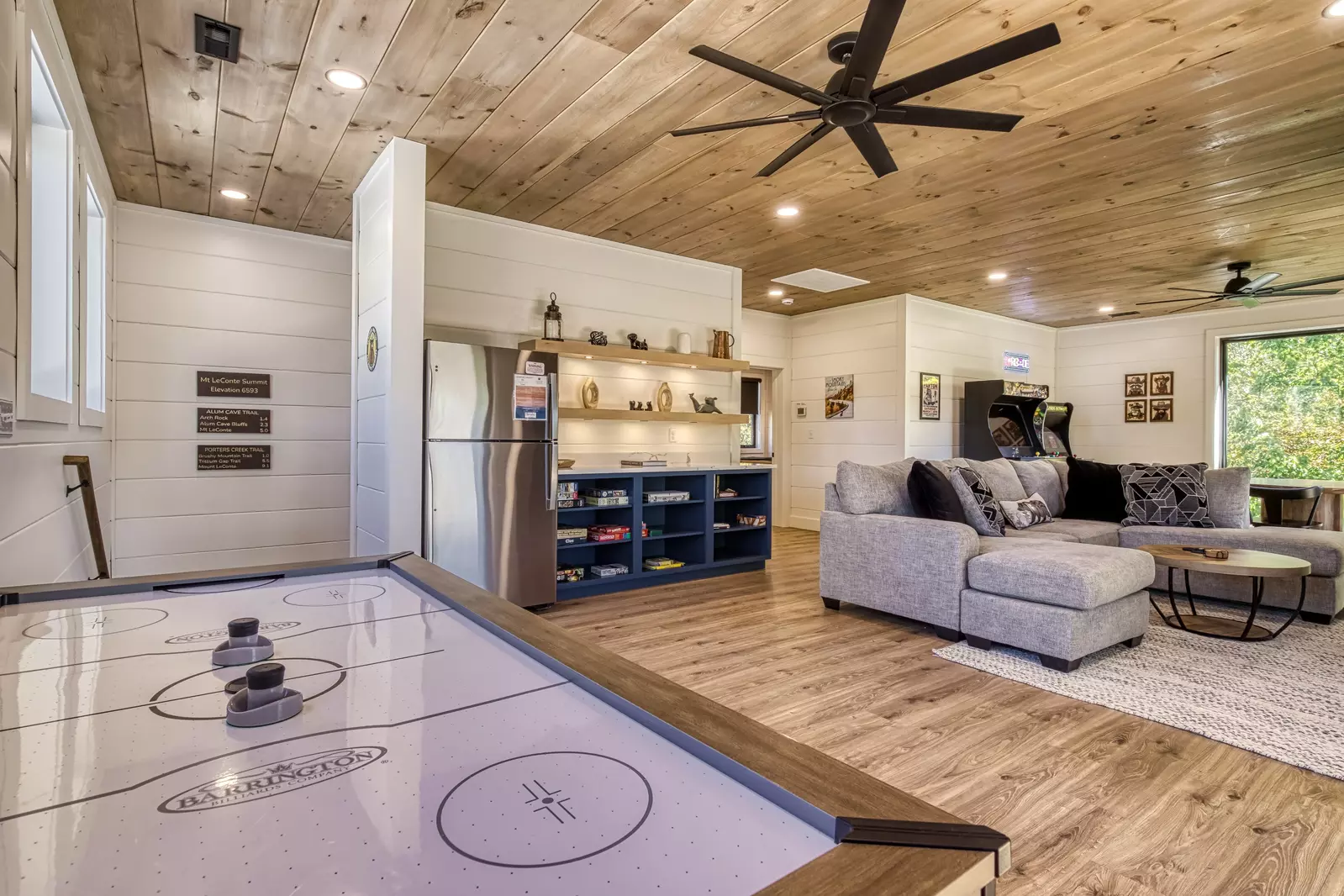 WANDERIN' BEAR LODGE