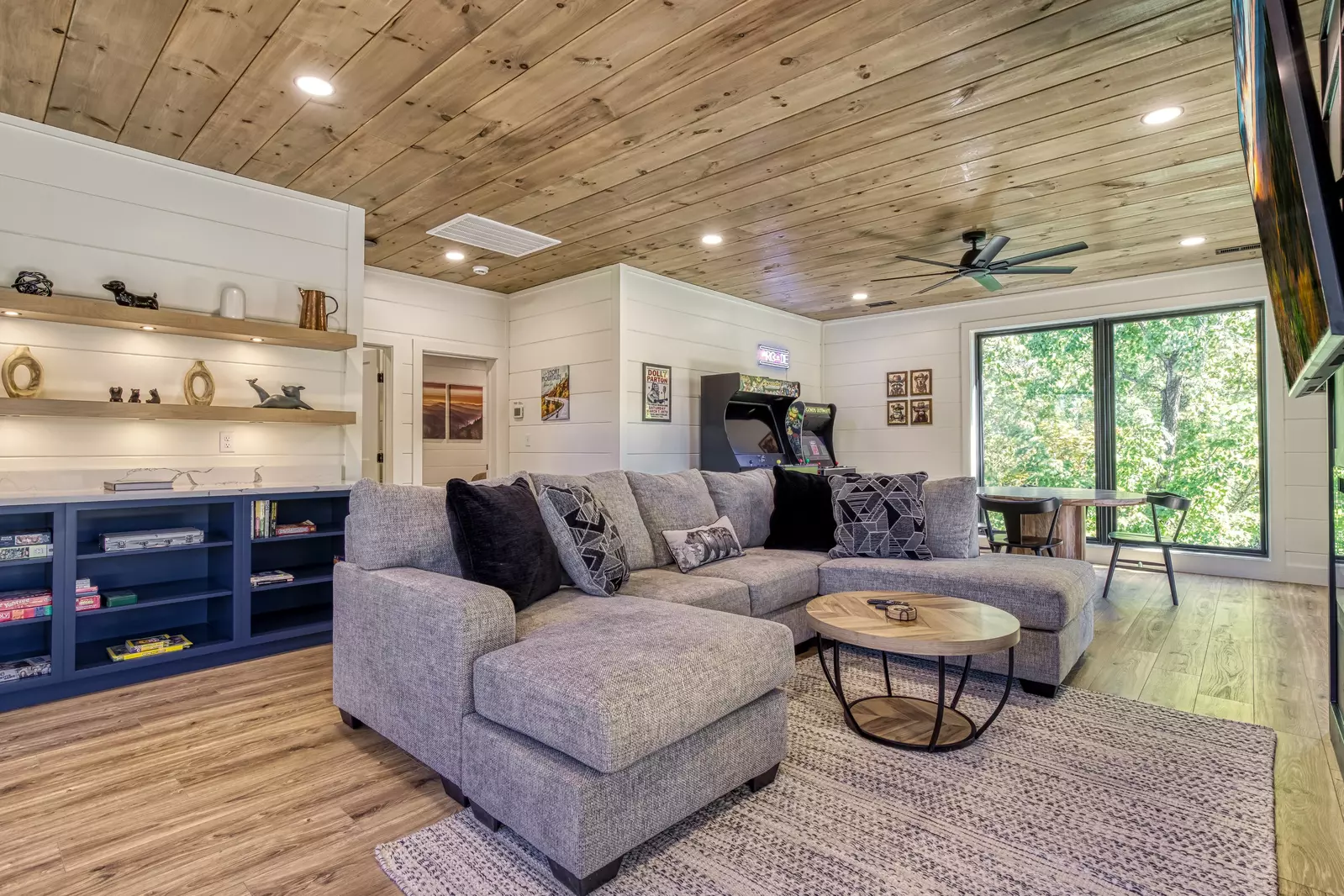 WANDERIN' BEAR LODGE