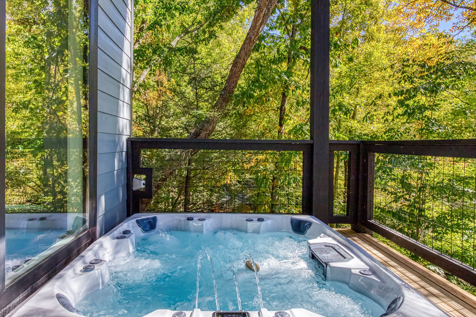 WANDERIN' BEAR LODGE