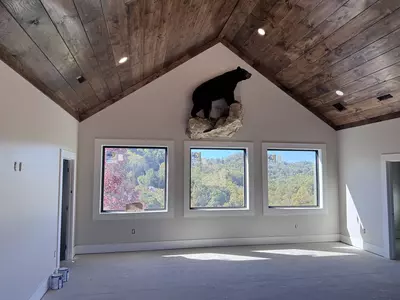 THE GRAND VIEW