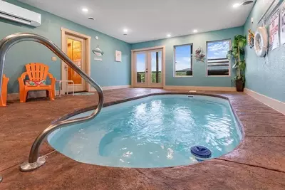 leconte view manor is one of our best gatlinburg cabins with indoor pools