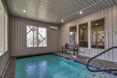 topside mountain splash is one of our best gatlinburg cabins with indoor pools