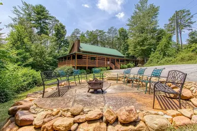 a sweet retreat is a pet friendly cabin in gatlinburg
