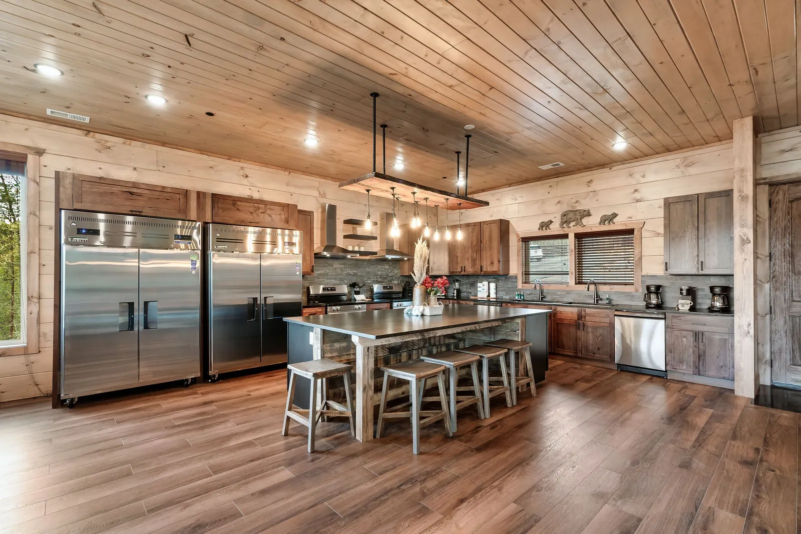 MOUNTAIN MASTERPIECE