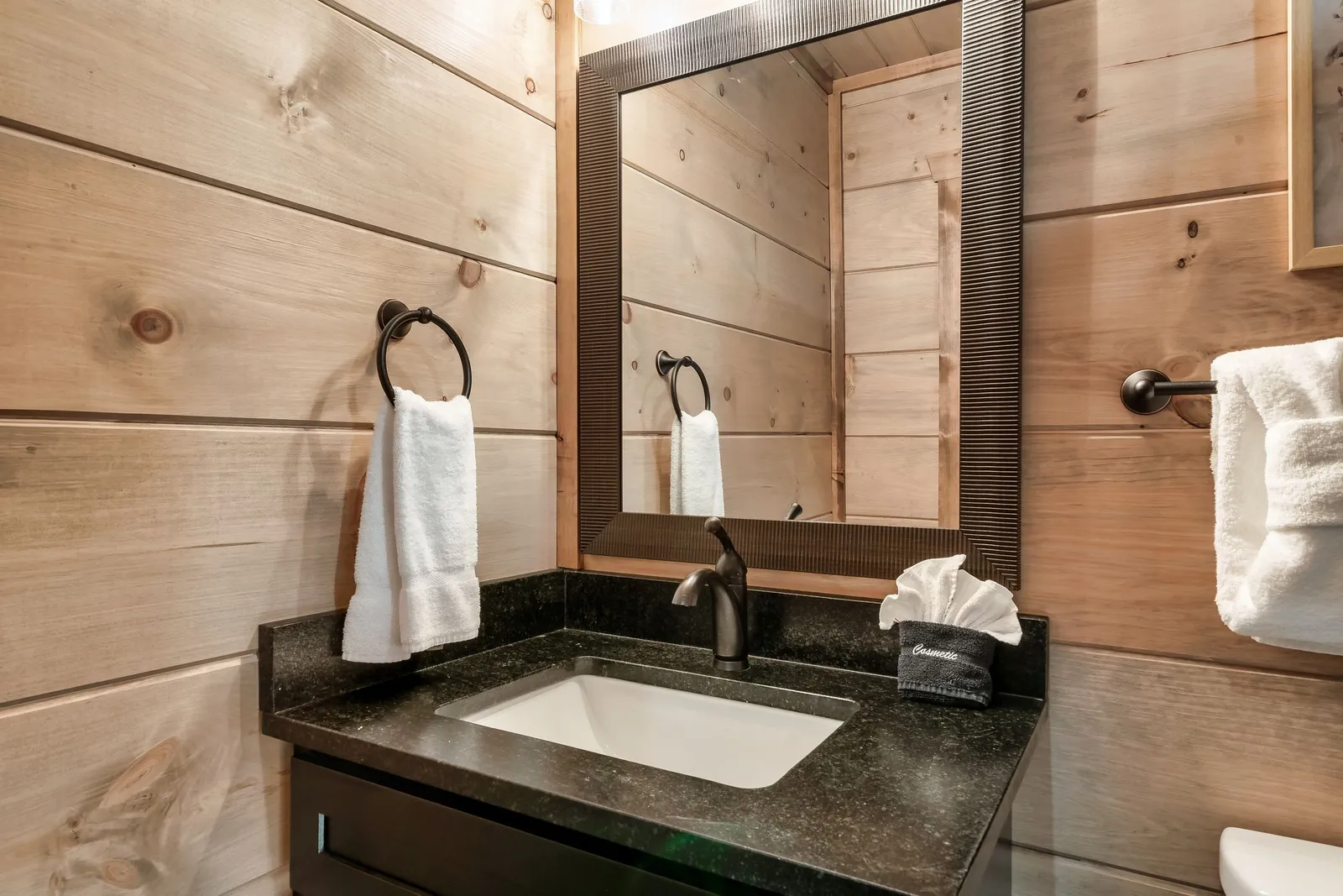 MOUNTAIN MASTERPIECE