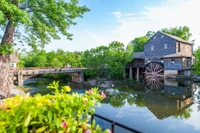 Old Mill Square is one of the best kid-friendly things to do in Pigeon Forge for free