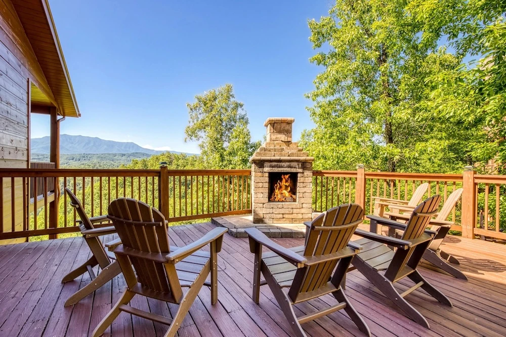 summit vista lodge is one of our Gatlinburg cabins with mountain views