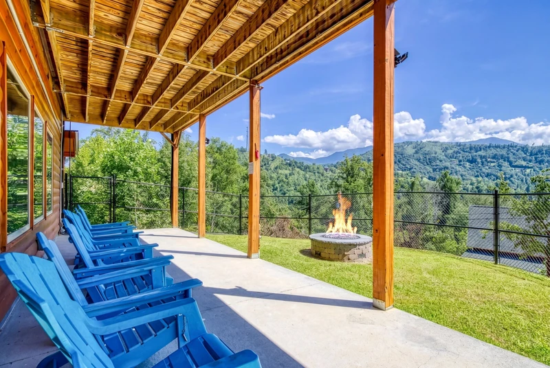 MOUNTAIN VIEW POOL LODGE