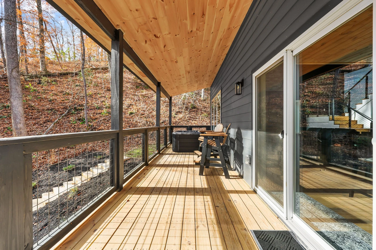SHINE HOLLOW